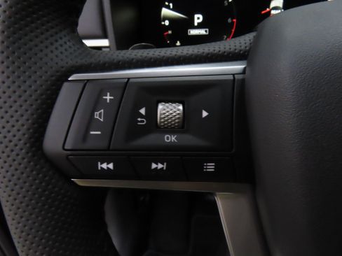 New 2025 Mitsubishi Outlander SE image 12