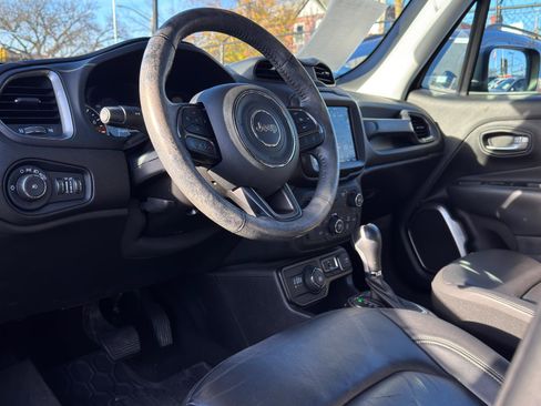 Used 2019 Jeep Renegade Limited w/ UConnect 8.4 Nav Group image 15
