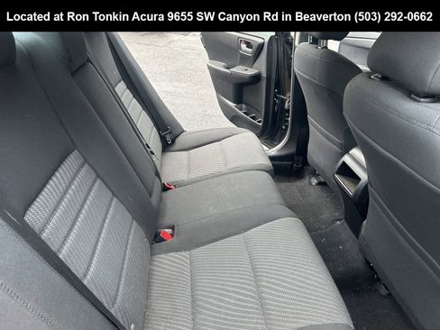 Used 2016 Toyota Camry LE image 12