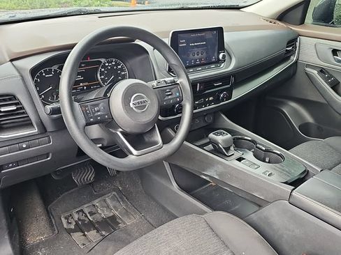 Used 2021 Nissan Rogue SV FWD image 15