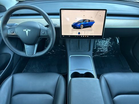 Used 2022 Tesla Model 3 image 13