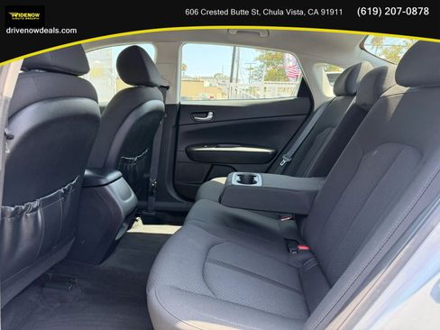 Used 2018 Kia Optima LX FWD image 15