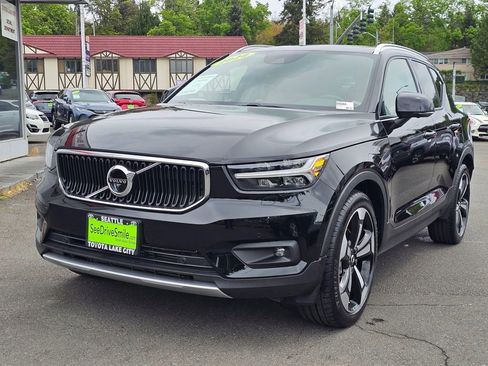 Used 2020 Volvo XC40 T5 Momentum AWD/4WD image 3