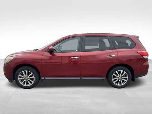 Used 2014 Nissan Pathfinder S AWD/4WD image 2
