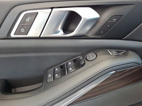 Certified 2024 BMW X5 xDrive40i w/ Premium Package image 12