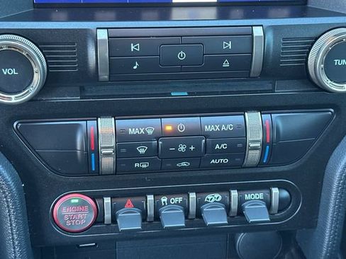 Used 2021 Ford Mustang Shelby GT500 w/ Technology Package image 22