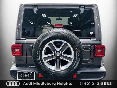 Used 2021 Jeep Wrangler Unlimited Sahara AWD/4WD image 7