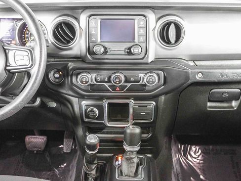 Used 2021 Jeep Wrangler Unlimited Sport image 14