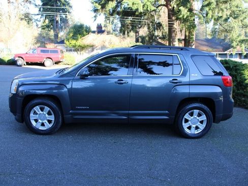 Used 2010 GMC Terrain SLE image 12