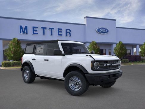 New 2025 Ford Bronco 4-Door image 40
