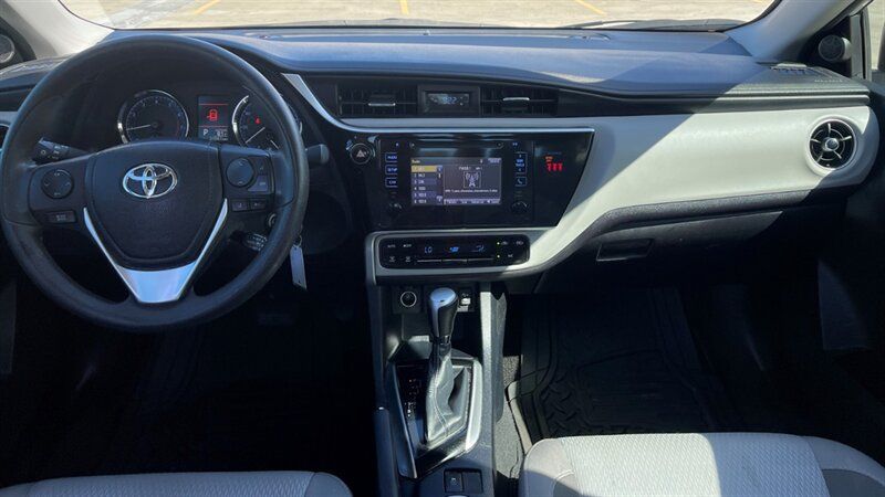 Used 2018 Toyota Corolla LE w/ Body Protection Package FWD image 8