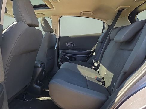 Used 2022 Honda HR-V EX image 14