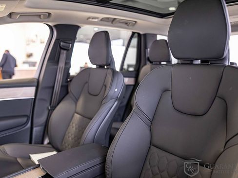 Used 2025 Volvo XC90 B6 Plus image 20