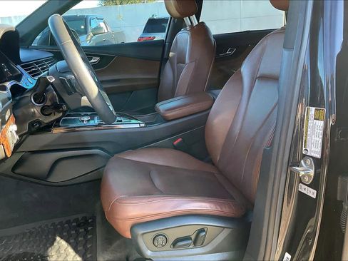 Used 2019 Audi Q7 3.0T Prestige image 7