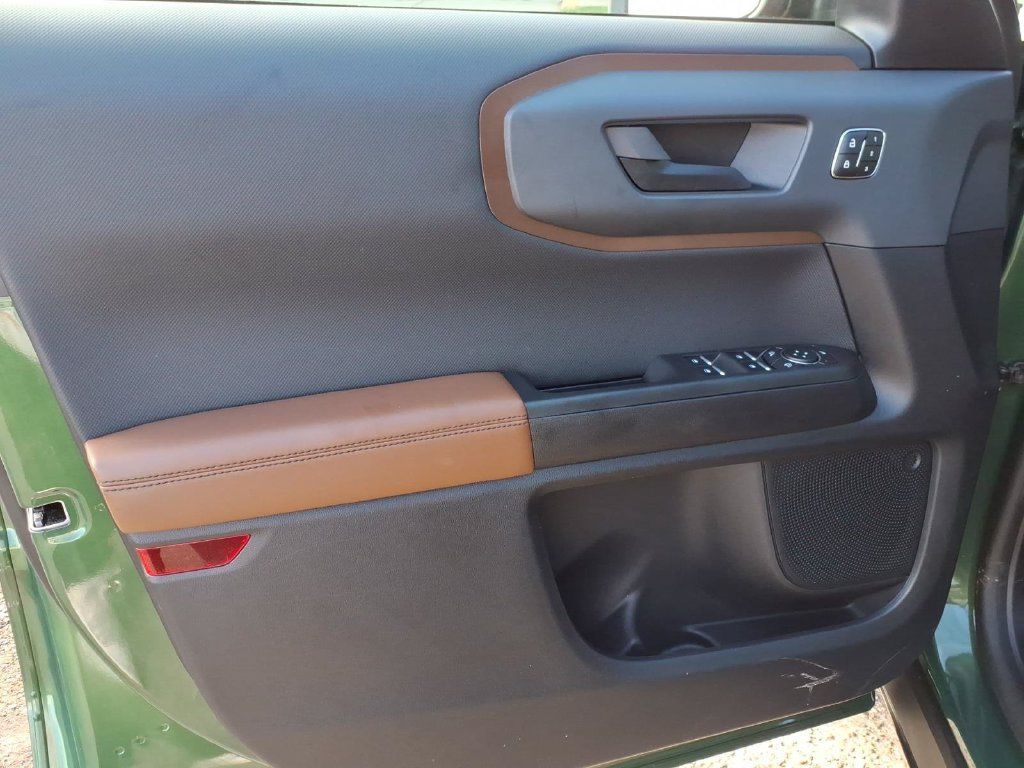 Used 2024 Ford Bronco Sport Outer Banks AWD/4WD image 14