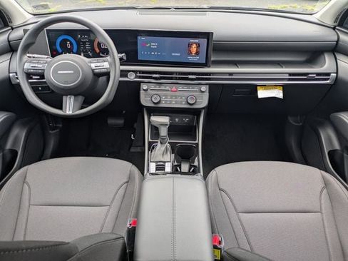Used 2026 Hyundai Tucson SE FWD image 14