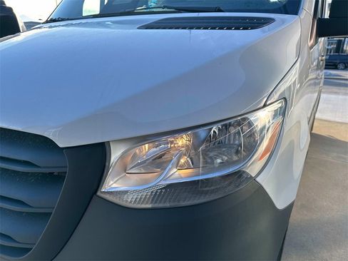 New 2025 Mercedes-Benz Sprinter 2500 image 9