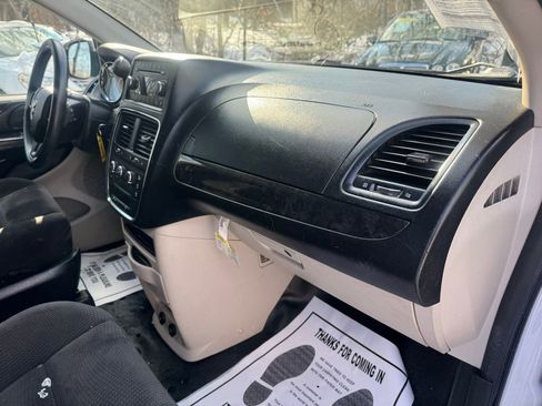 Used 2014 RAM C/V Tradesman image 34