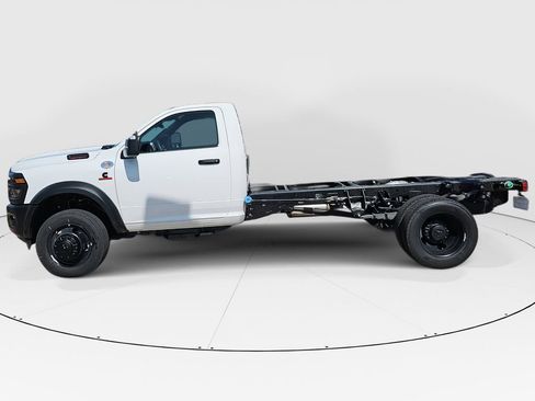 New 2025 RAM 5500 Tradesman image 4