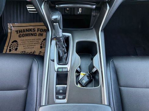 Used 2018 Honda Accord Sport image 23