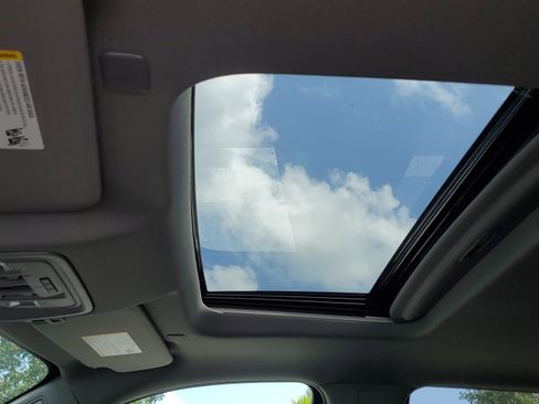 New 2025 GMC Sierra 2500 SLT w/ SLT Premium Package image 29