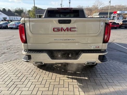 New 2026 GMC Sierra 1500 AT4 w/ Technology Package image 10