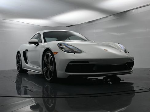 Used 2025 Porsche 718 Cayman GT4 image 48