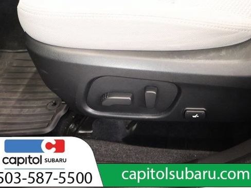 Used 2017 Subaru Forester 2.5i Premium w/ Protection Package #1 AWD/4WD image 21