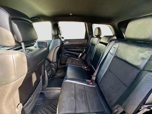 Used 2021 Jeep Grand Cherokee Laredo X image 24