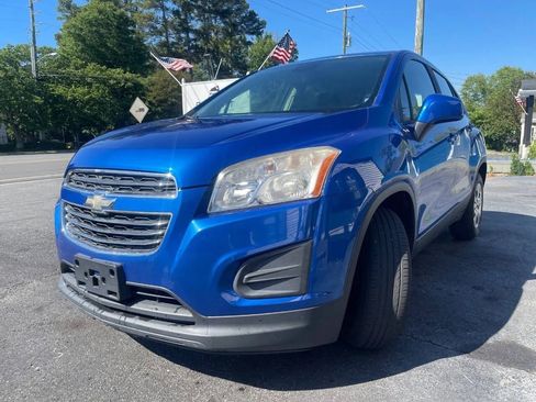 Used 2016 Chevrolet Trax LS FWD image 3