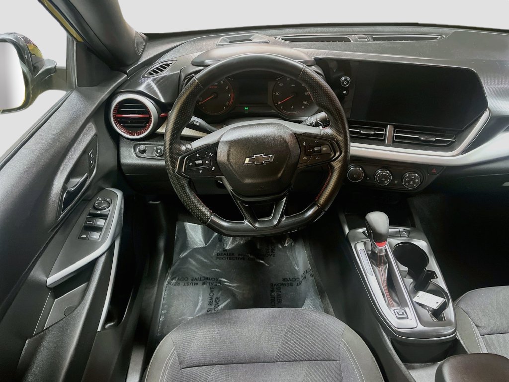 Used 2024 Chevrolet Trax RS w/ Driver Confidence Package FWD image 22