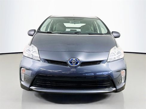 Used 2013 Toyota Prius Two image 2