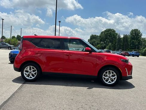 Used 2023 Kia Soul S FWD image 15