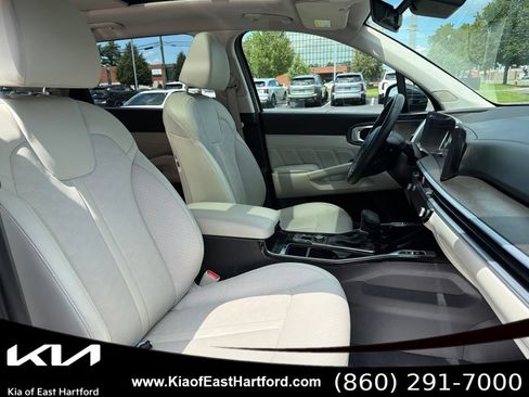 Certified 2024 Kia Sorento SX AWD/4WD image 11