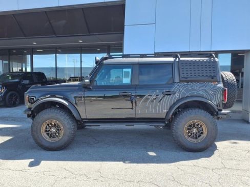 New 2025 Ford Bronco Badlands AWD/4WD image 2