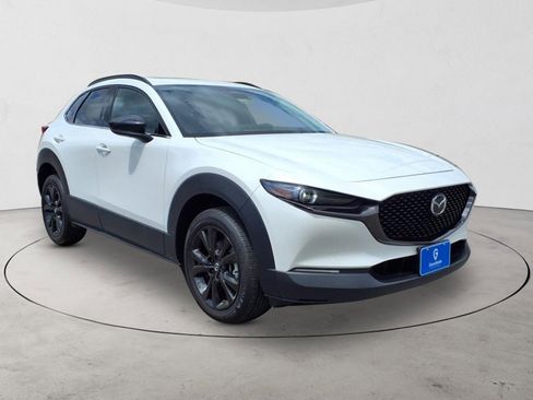 Certified 2025 MAZDA CX-30 2.5 Turbo w/ Premium Package image 3