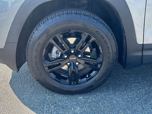 Used 2024 GMC Terrain AT4 image 9