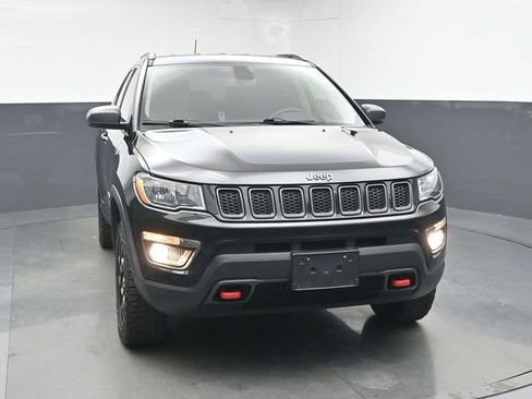 Used 2020 Jeep Compass Trailhawk image 2