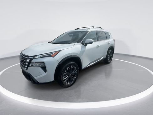 New 2026 Nissan Rogue Platinum w/ Platinum Premium Package image 4