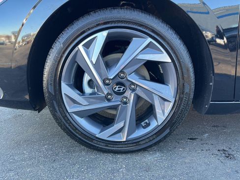 New 2025 Hyundai Elantra Sport image 9