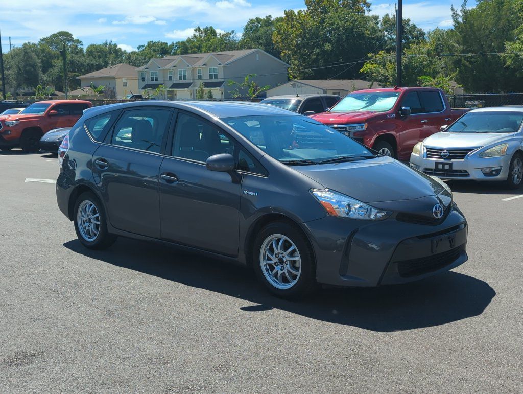 Used 2017 Toyota Prius V Two w/ Carpet Mat Package FWD image 9