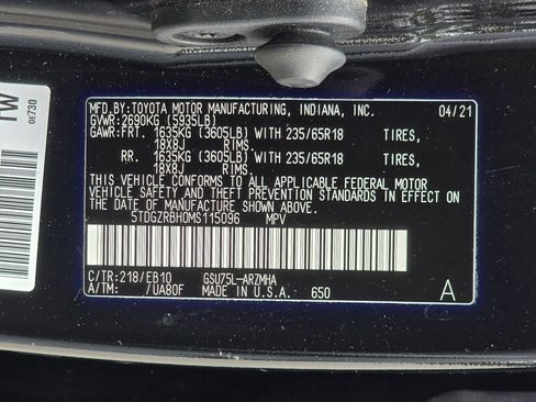 Used 2021 Toyota Highlander XLE AWD/4WD image 54