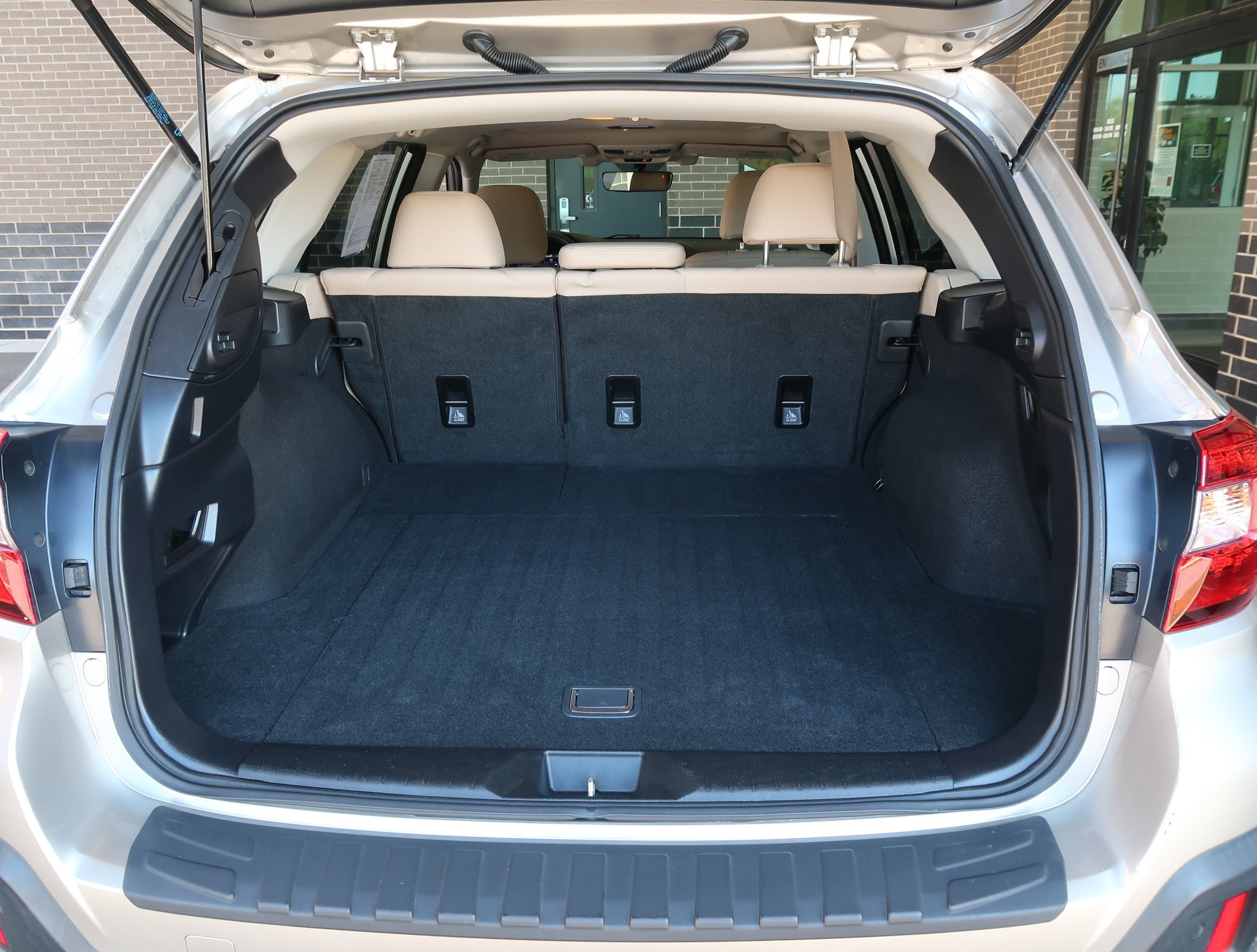 Used 2018 Subaru Outback 2.5i Limited AWD/4WD image 35