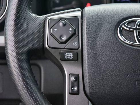 Used 2023 Toyota Tacoma TRD Sport image 17