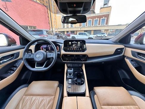 Certified 2023 Nissan Rogue Platinum w/ Platinum Premium Package image 35