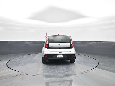 Used 2019 Kia Soul image 6