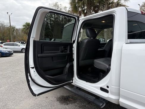 Used 2017 RAM 2500 ST w/ Protection Group image 24