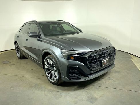 Used 2025 Audi Q8 Premium Plus w/ Premium Plus Package image 28