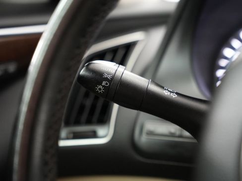 Used 2018 INFINITI Q50 Luxe w/ Sensory Package (Luxe) AWD/4WD image 14