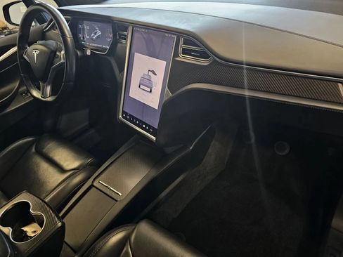 Used 2018 Tesla Model X 100D AWD/4WD image 5